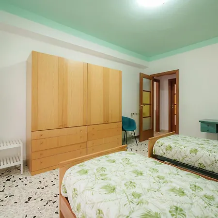 Casa Spaziosa, A Pochi Passi Da Metro E Centro Apartamento