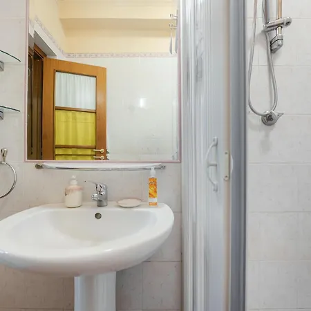 Casa Spaziosa, A Pochi Passi Da Metro E Centro Nápoles