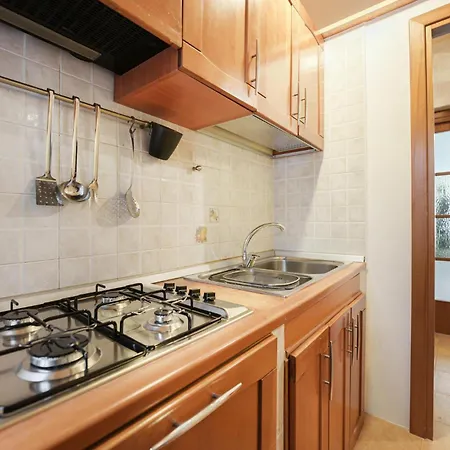 Casa Spaziosa, A Pochi Passi Da Metro E Centro * Nápoles