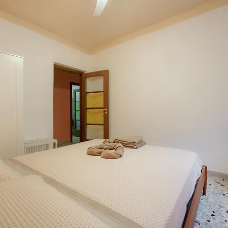 Casa Spaziosa, A Pochi Passi Da Metro E Centro *