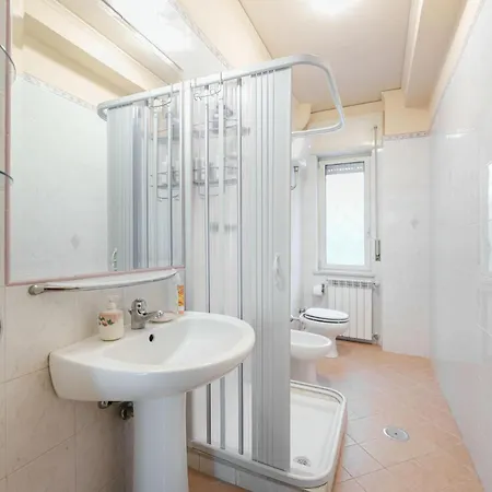 Casa Spaziosa, A Pochi Passi Da Metro E Centro Nápoles