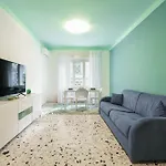 Casa Spaziosa, A Pochi Passi Da Metro E Centro 那不勒斯