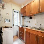 Casa Spaziosa, A Pochi Passi Da Metro E Centro