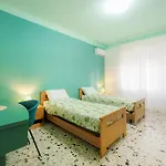 Casa Spaziosa, A Pochi Passi Da Metro E Centro *