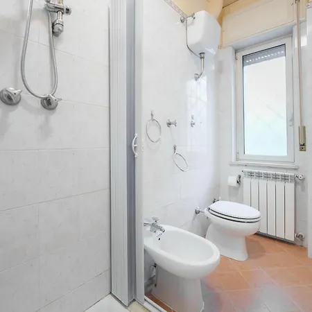 Lägenhet Casa Spaziosa, A Pochi Passi Da Metro E Centro