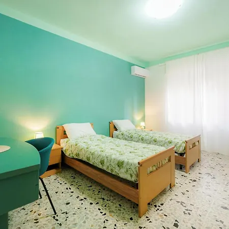 Casa Spaziosa, A Pochi Passi Da Metro E Centro *