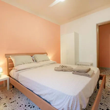 Casa Spaziosa, A Pochi Passi Da Metro E Centro Nápoles